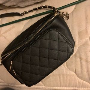 Black leather Chanel Fanny